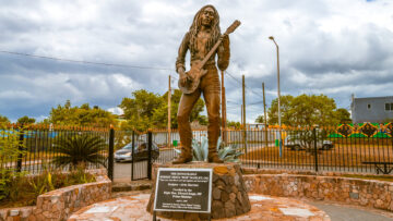 Bob Marley Statue